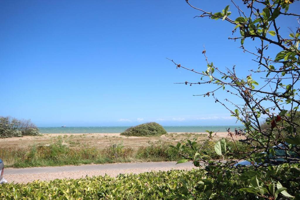 Downsview Villa Kingsdown  Eksteriør billede